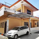 Oyo 91112 Tara Kost