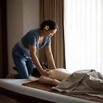 Royal Suites At The Bandha