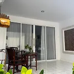 New Mekar Jaya Hotel