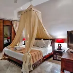 Villa Taksu Legian