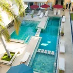 Bali Court Hotel & Apartment