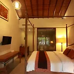 Adys Inn