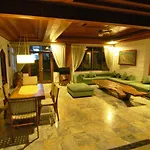 Villa Tirta Kuta-Legian