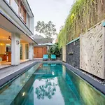 Lacasa Villa Legian
