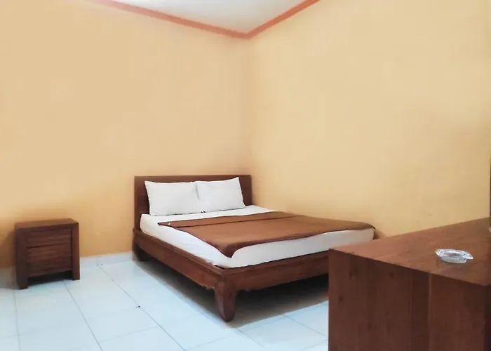 Oyo 91112 Tara Kost