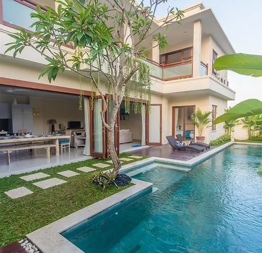 Villa Tepi Sungai