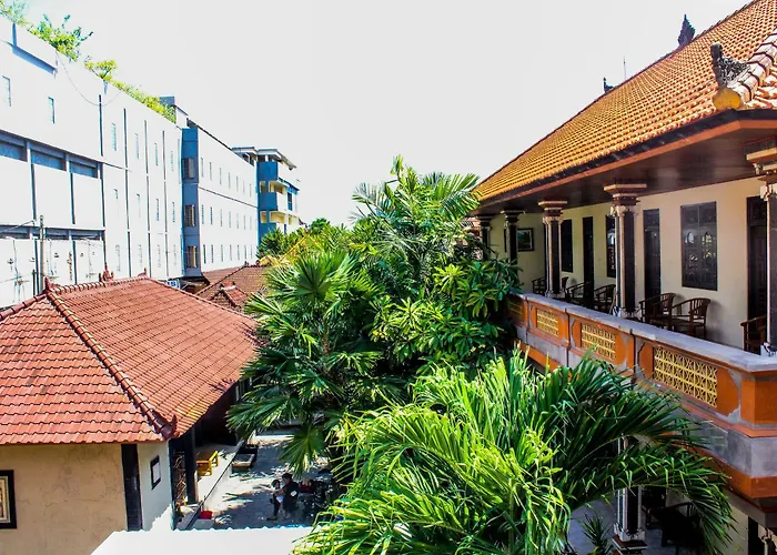 Lolo Beach Inn