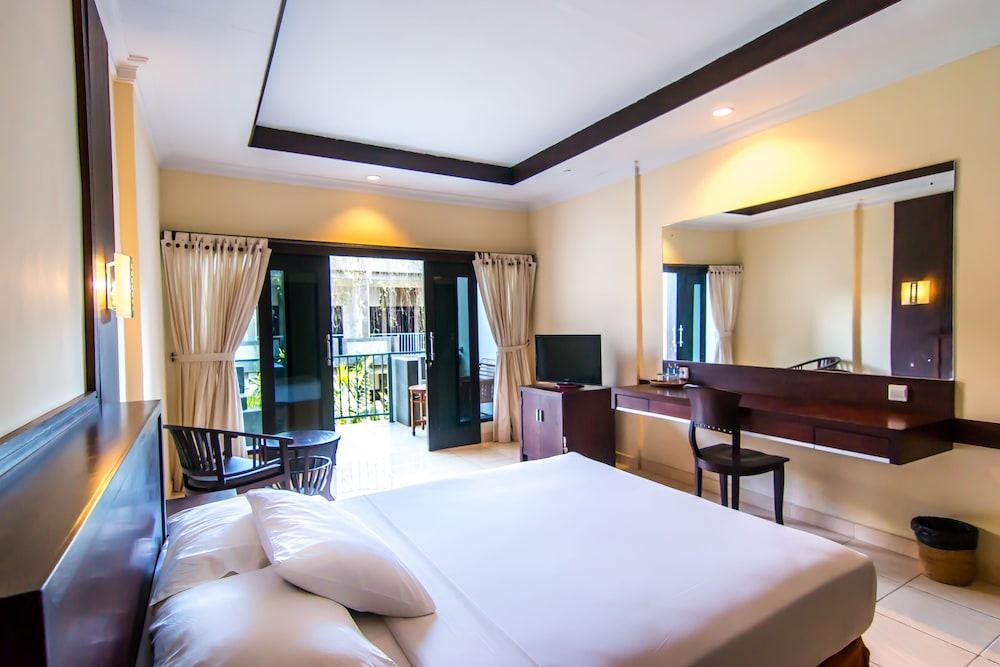 Hotel Champlung Mas Legian, Kuta 4*