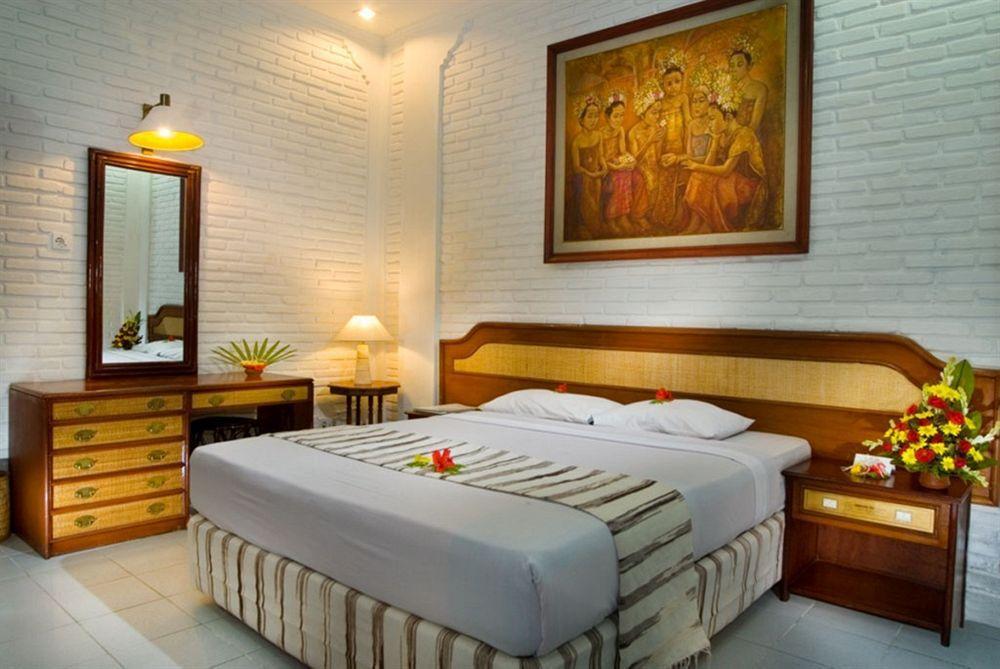 Champlung Mas Legian, Kuta