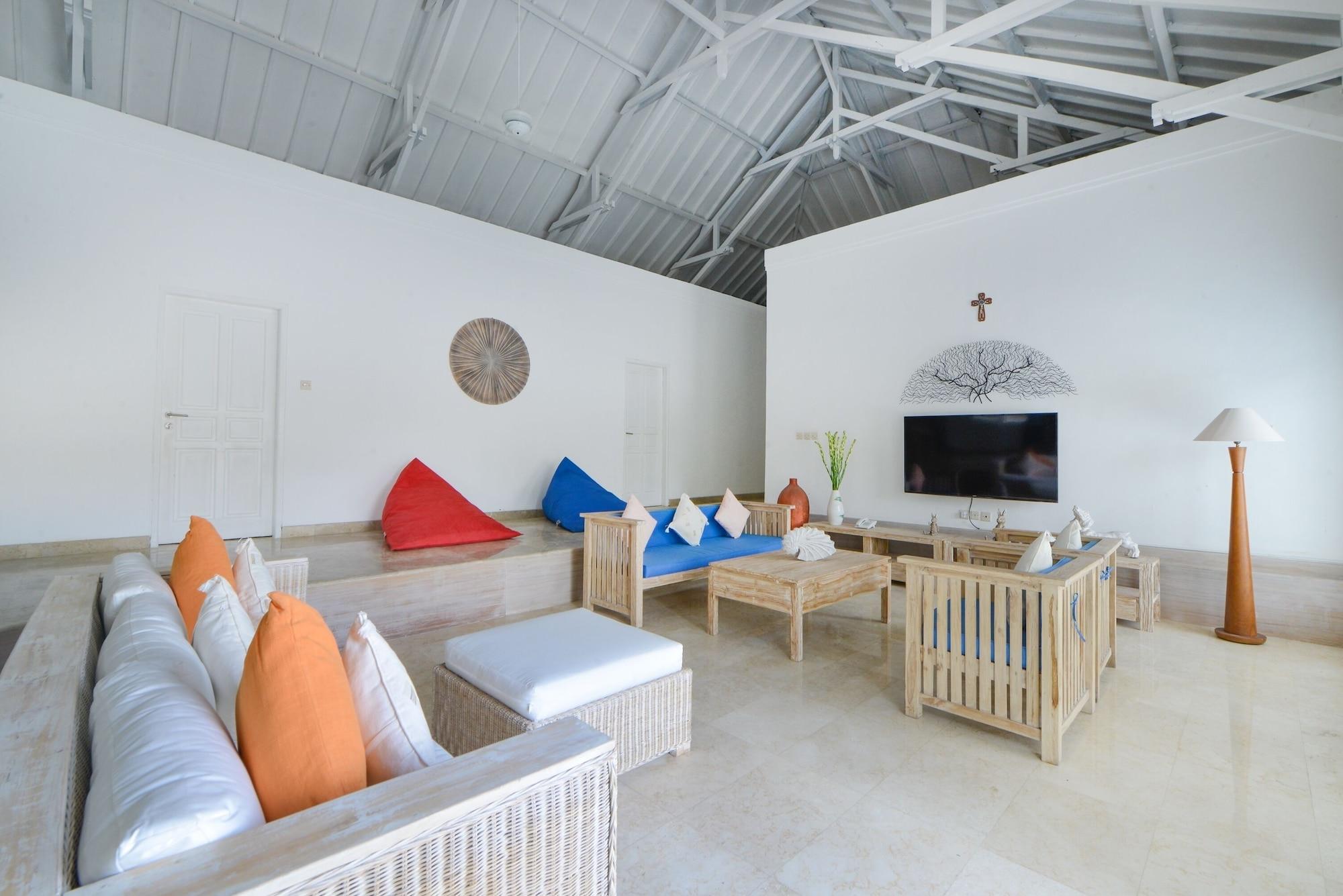 Hotel Del Mar Canggu 3*