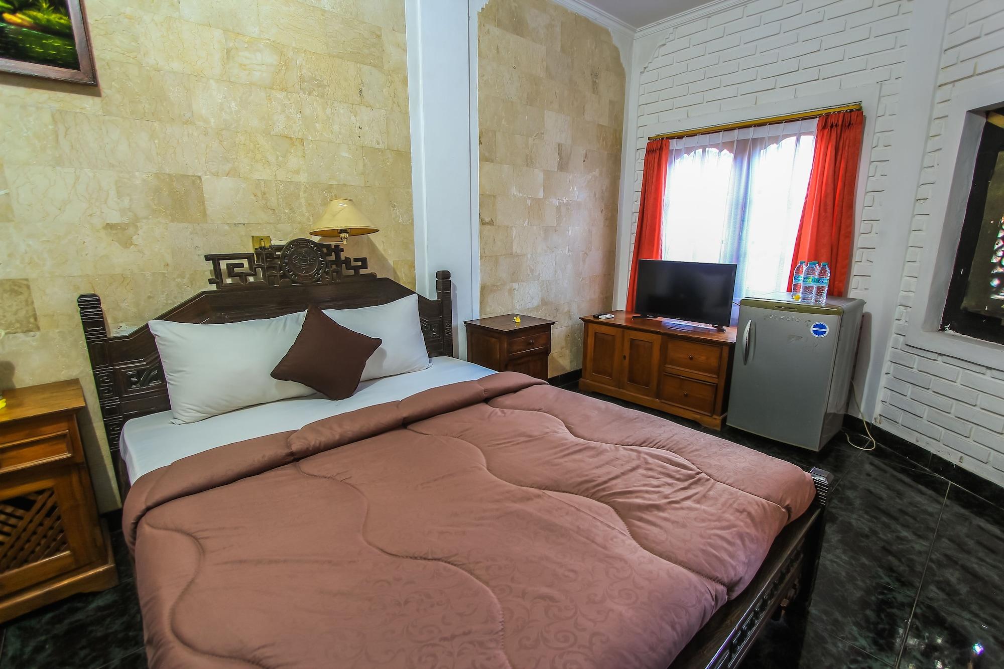 Lumbung Sari 3* Legian (Bali)