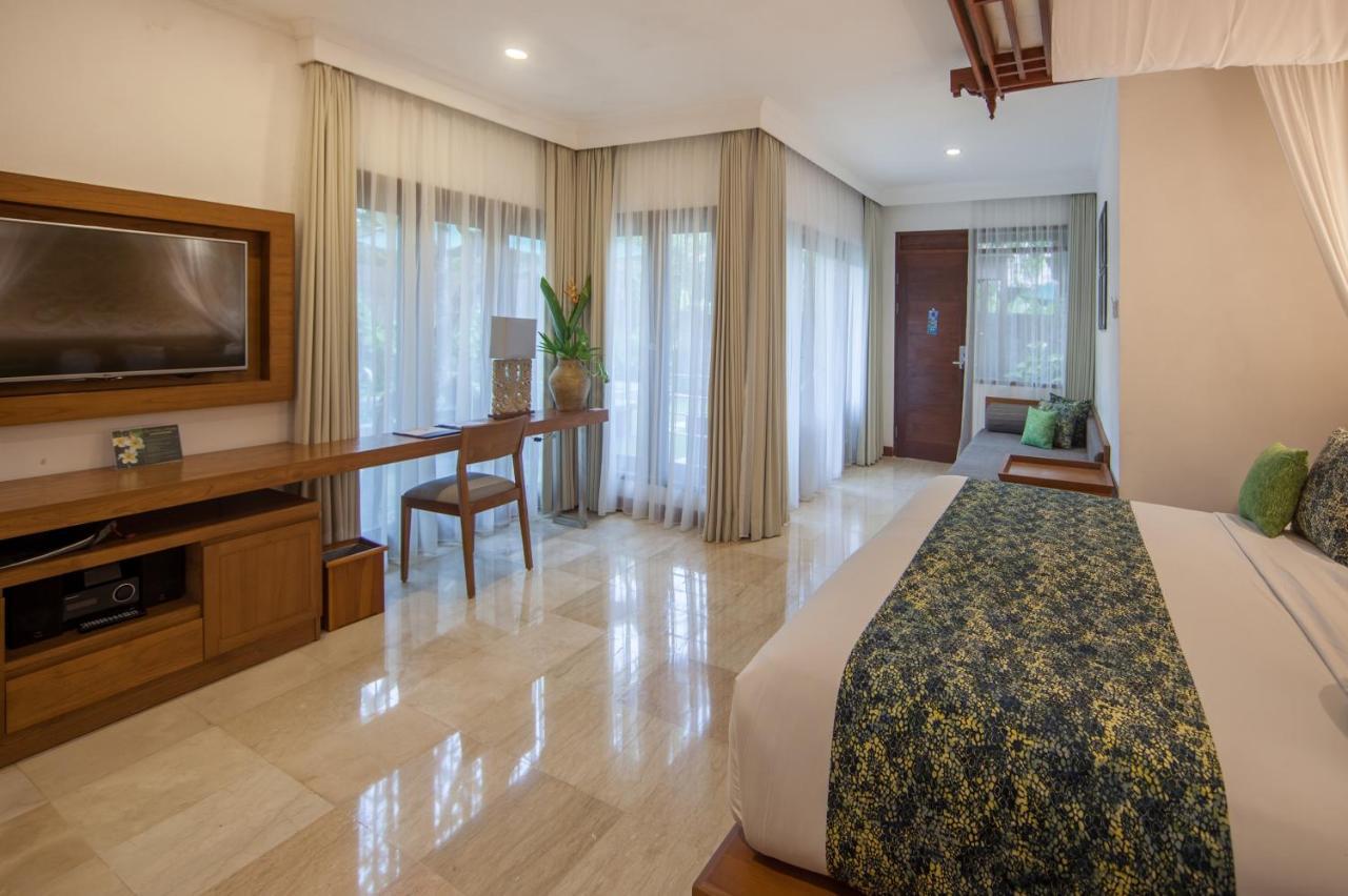 Legian Beach Hotel 4*
