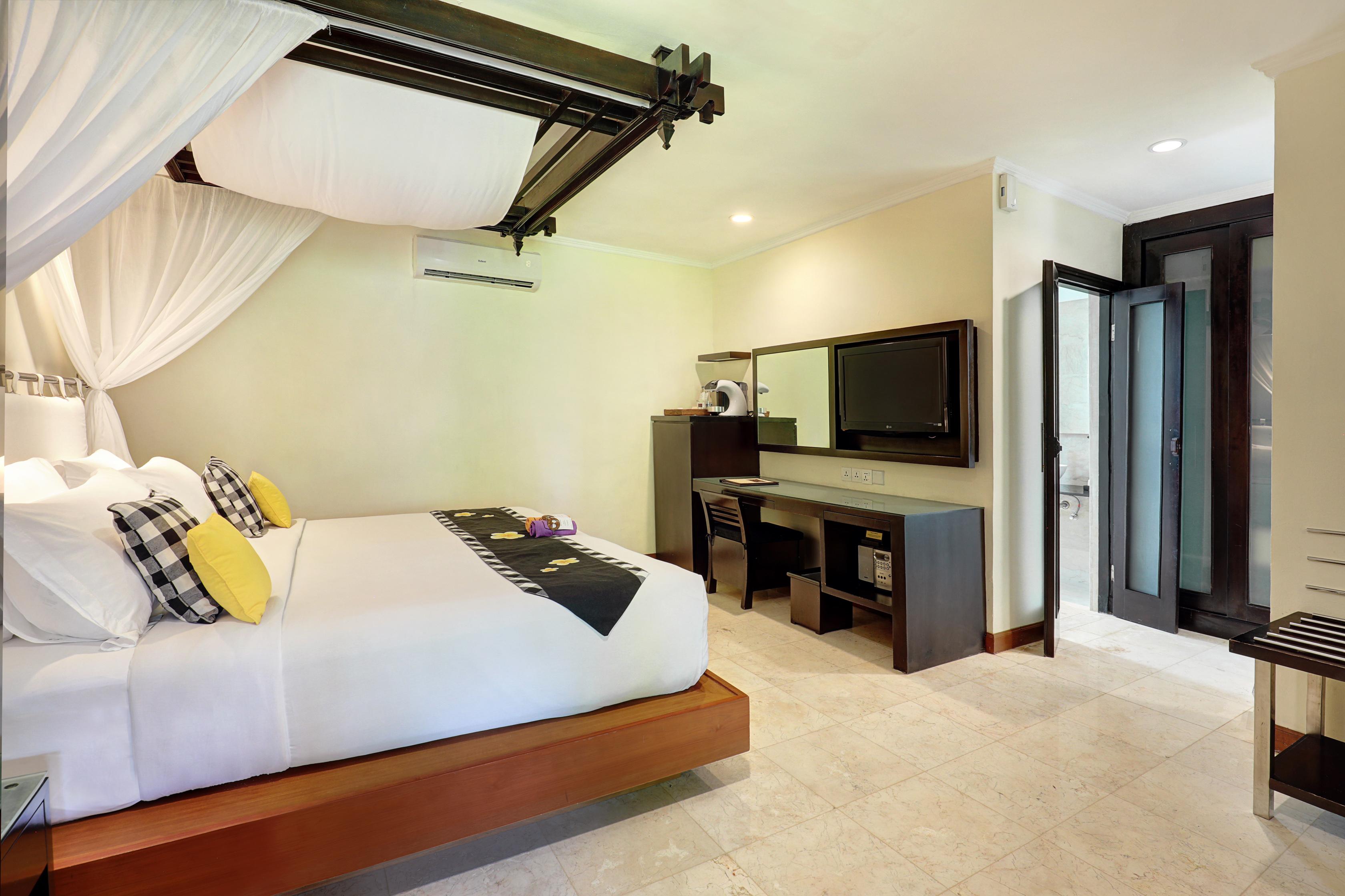 Legian Beach Hotel 4* Legian (Bali)