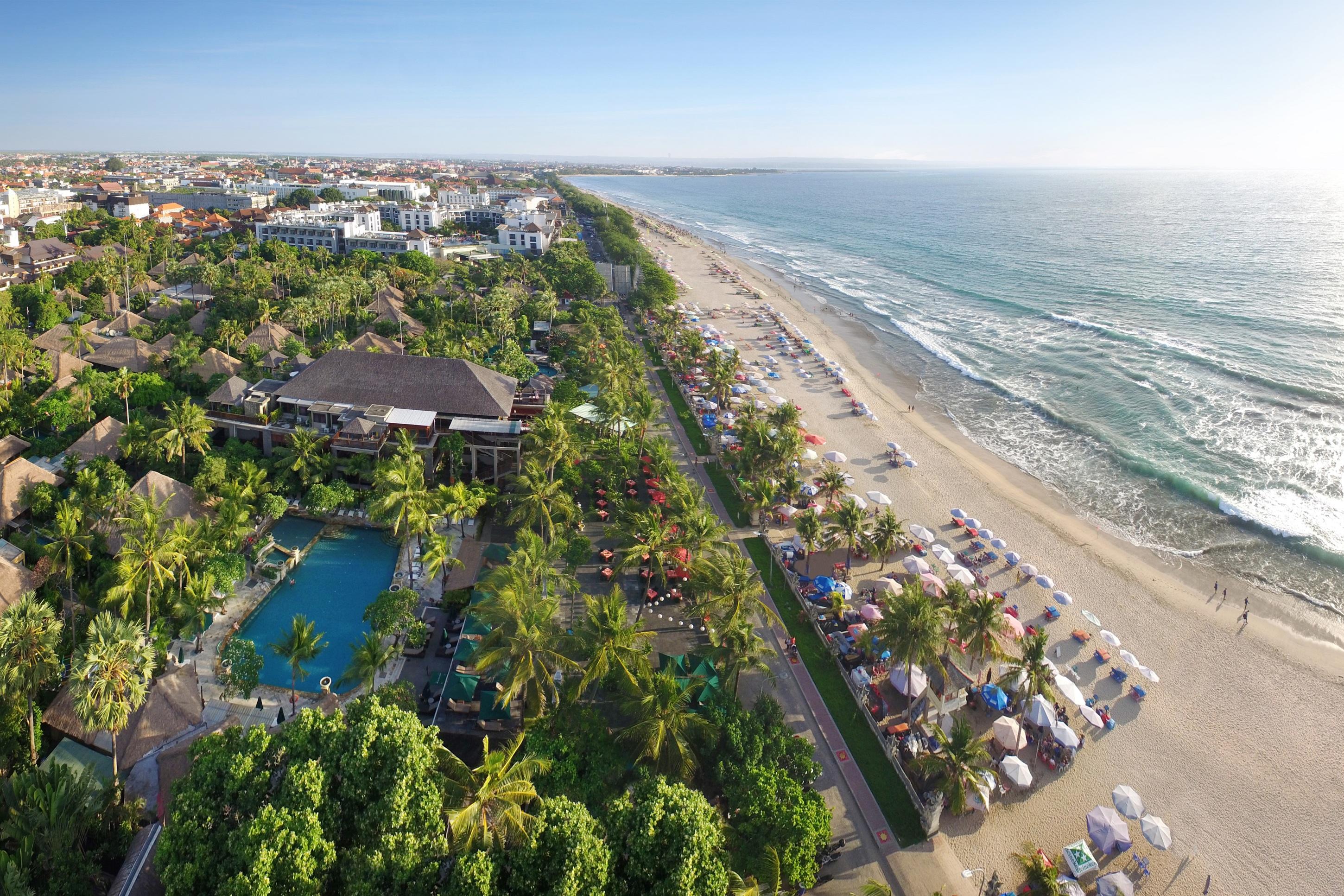 Legian Beach Hotel 4*