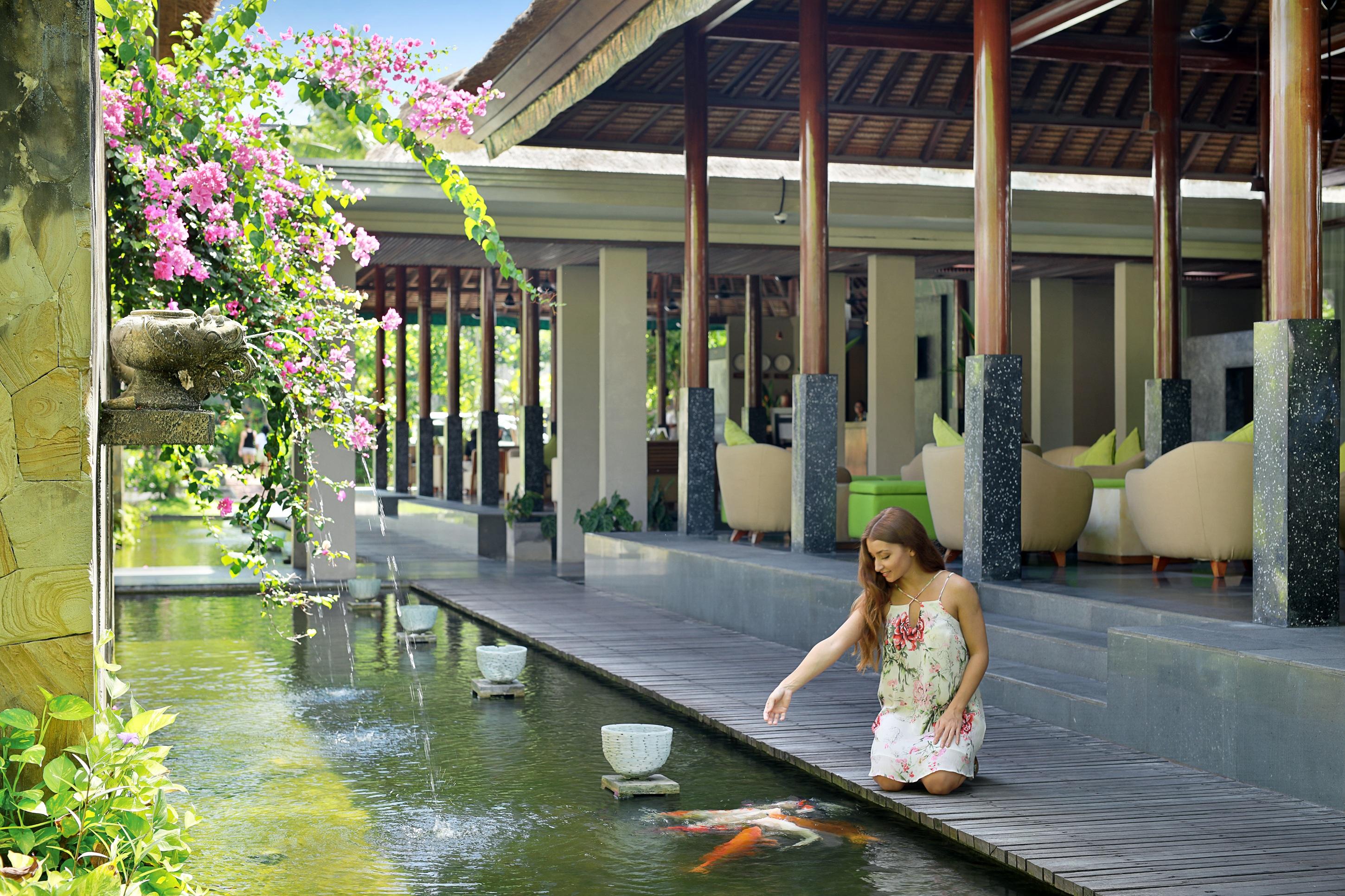 Legian Beach Hotel 4*
