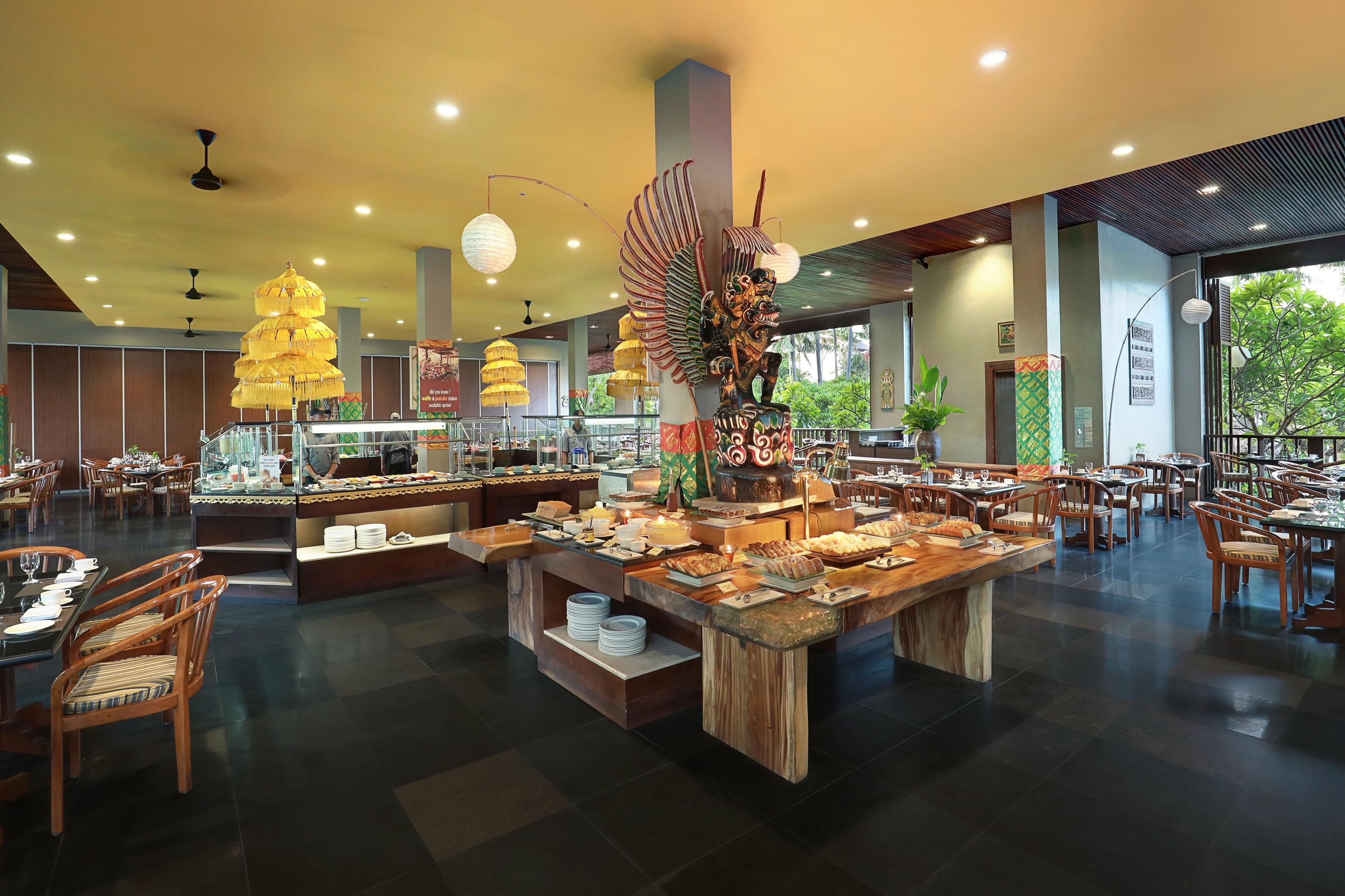 Legian Beach Hotel