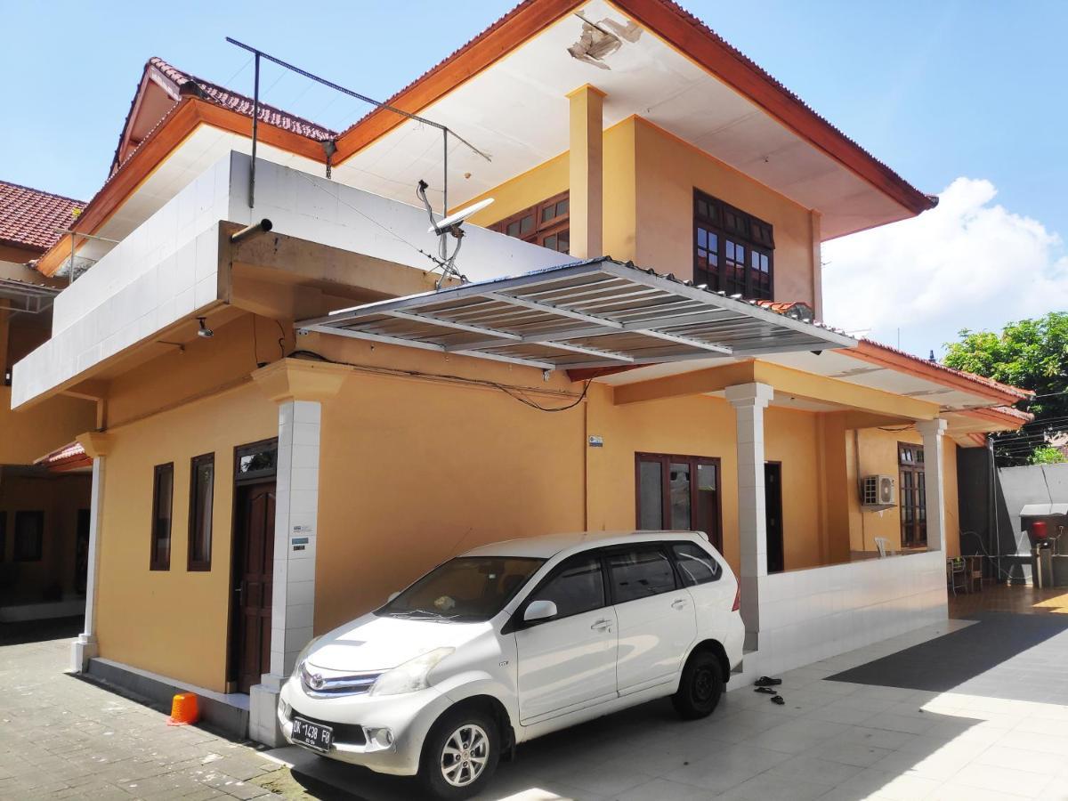Oyo 91112 Tara Kost Hotel 2*