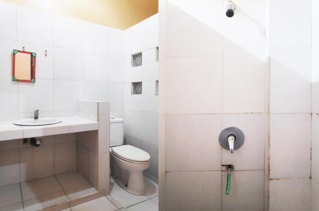Oyo 91112 Tara Kost Legian (Bali)