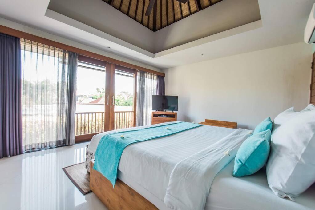 Villa Lacasa2- Modern Tropical 2br With Butler Legian (Bali)