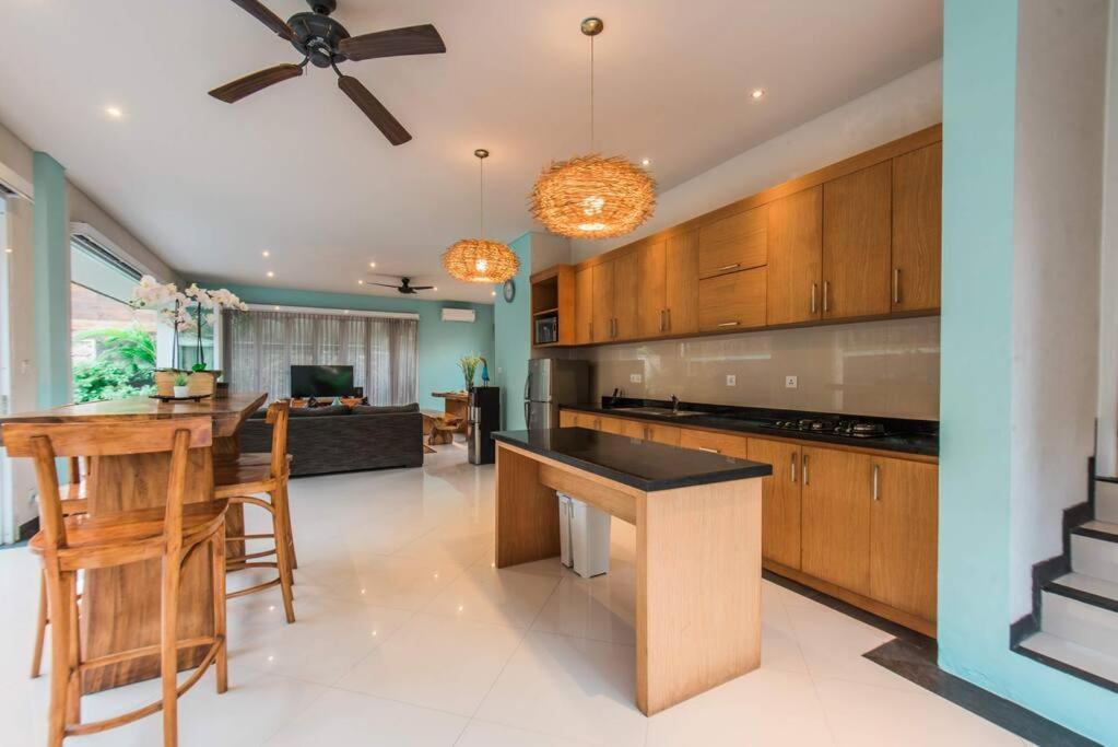 Lacasa2- Modern Tropical 2br With Butler Villa *