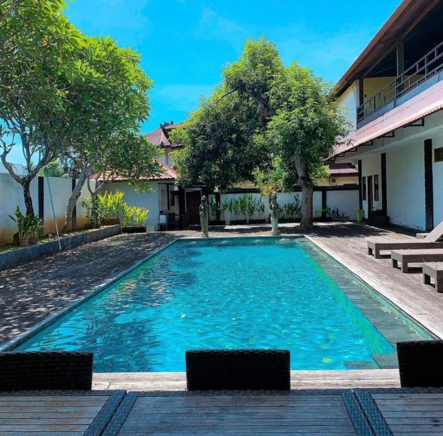 Mirah Hostel Legian (Bali)