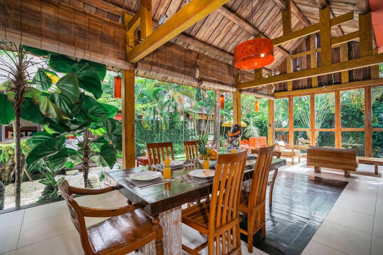 Pagoda, Sumptuous 4br With Tropical Vibes In Seminyak Legian