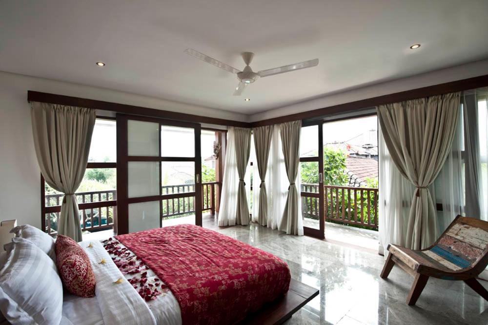 Apartment Amira #258999 5 Bedroom Legian (Bali)
