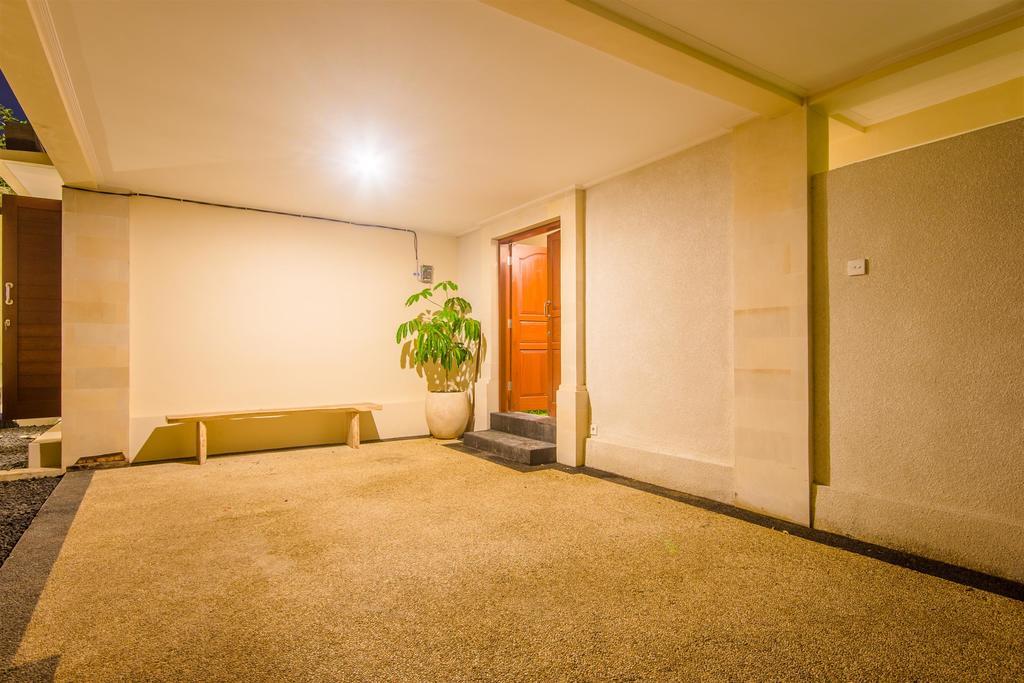 Villa Tepi Sungai