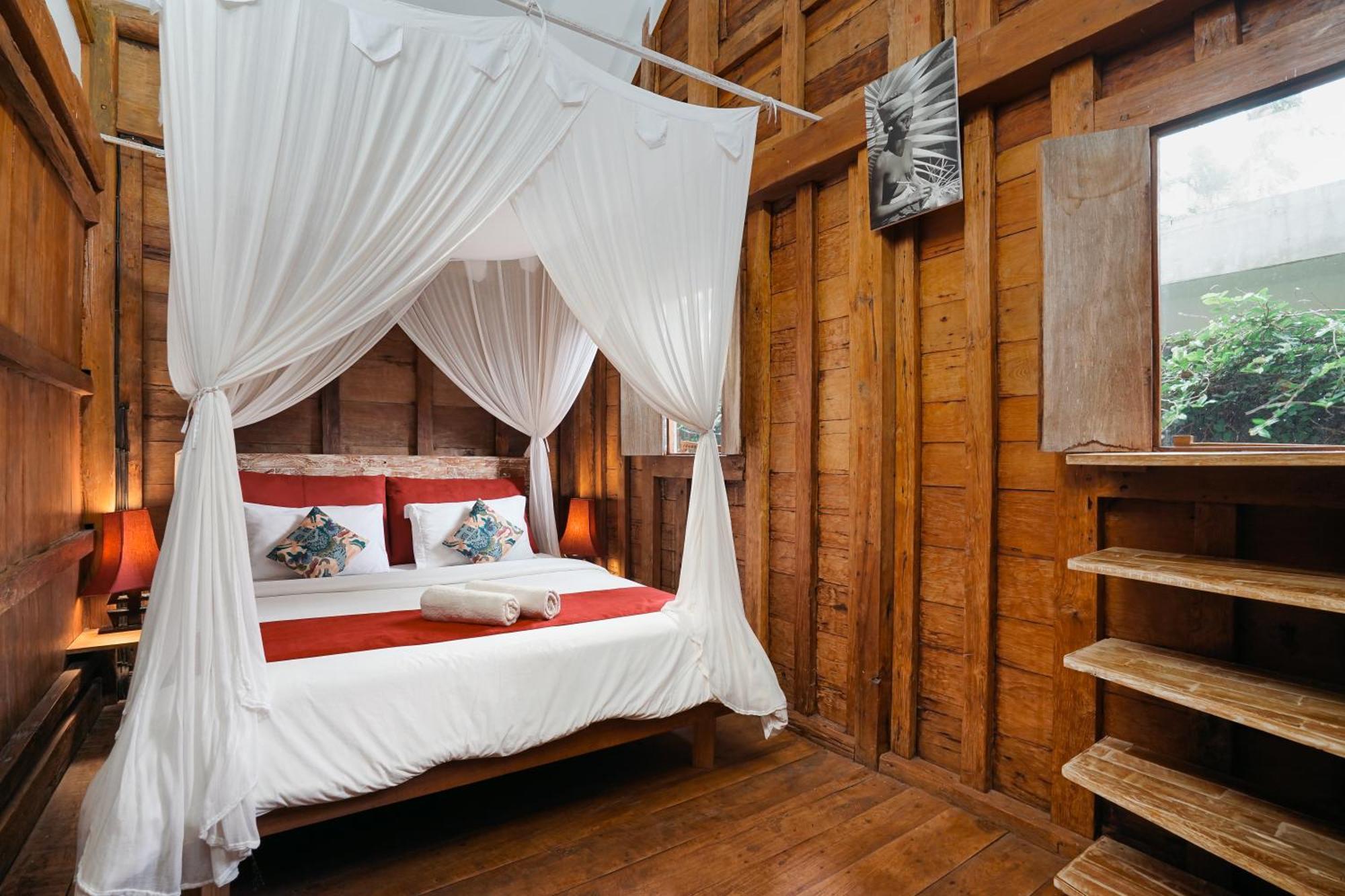 Pagoda, Sumptuous 4br With Tropical Vibes In Seminyak * Legian