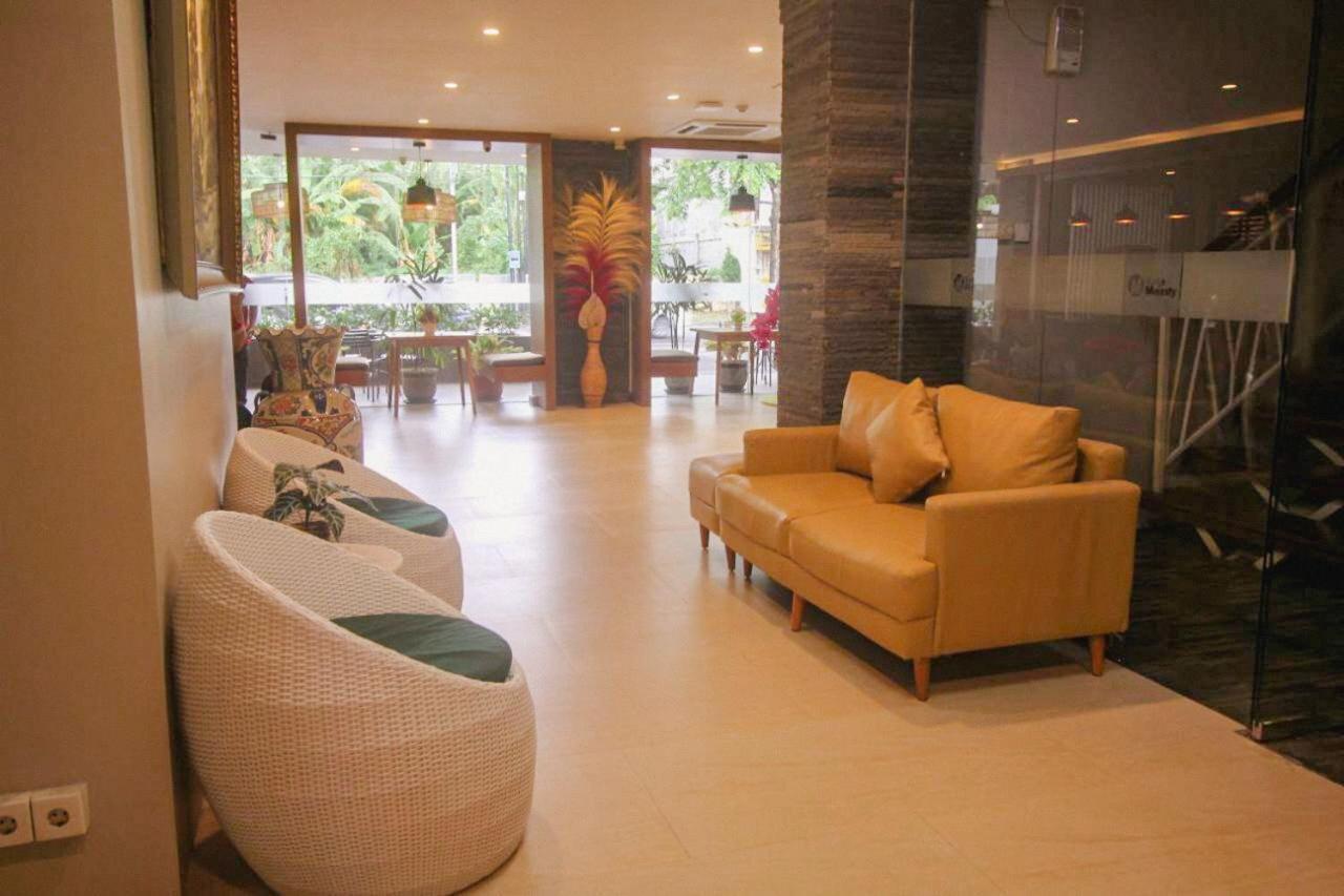 Kuta Majesty Hotel 3*