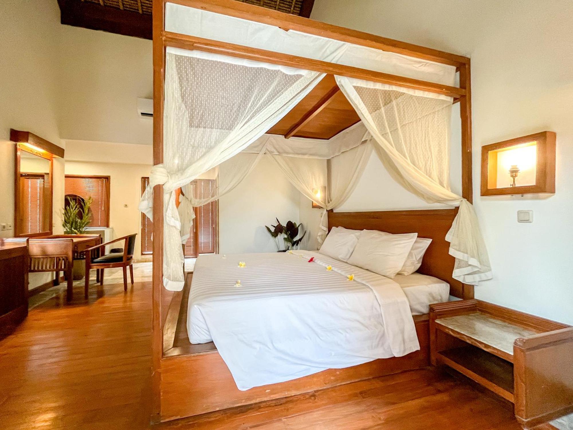 Hotel The Lagoon Bali Pool And Legian (Bali)