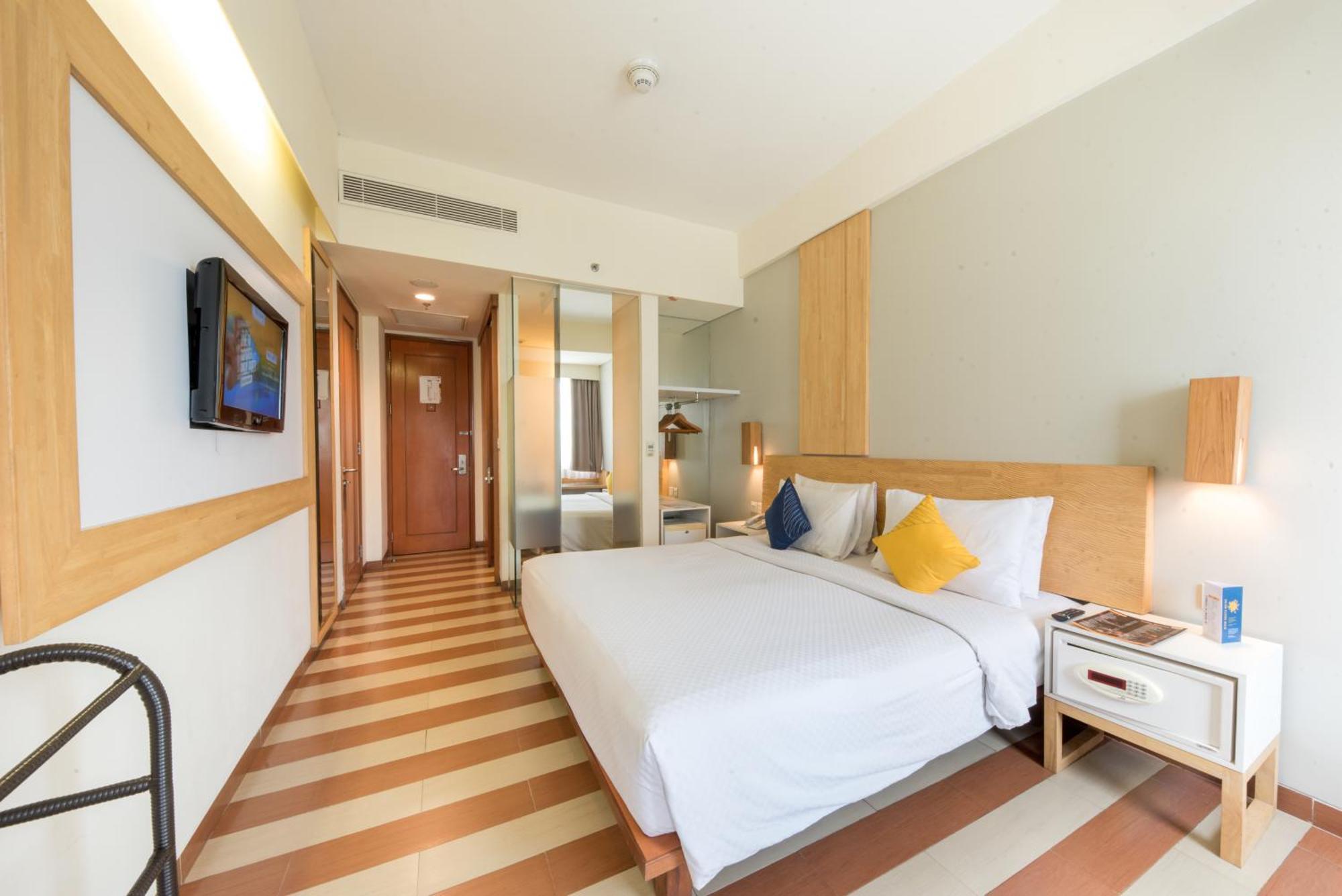 Hotel The One 4*