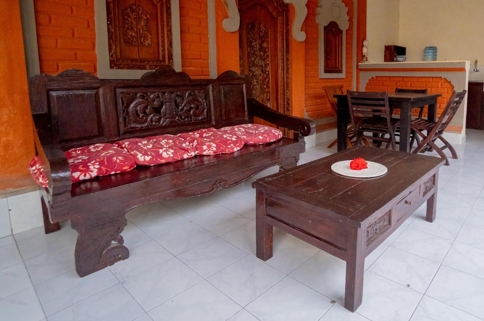 The Guest Kuta Holiday home *