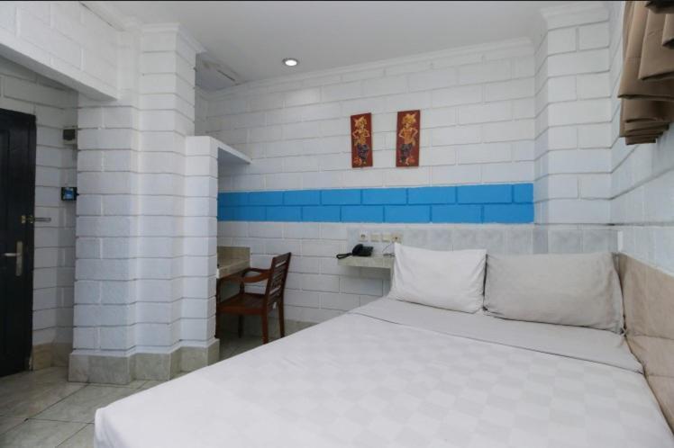 Ammara By Vilarisi Hotel 3*