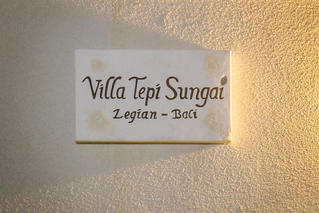 Tepi Sungai Legian (Bali)