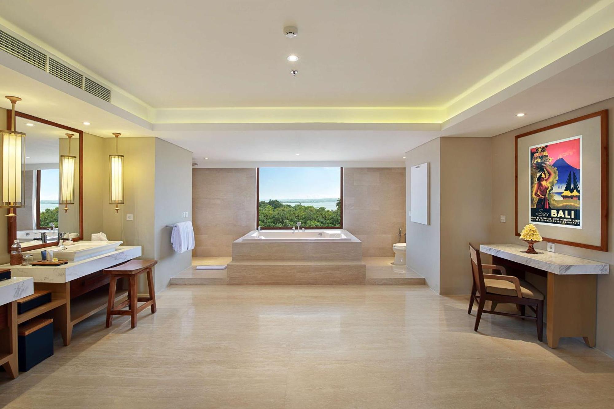 The Bandha & Hotel 5*