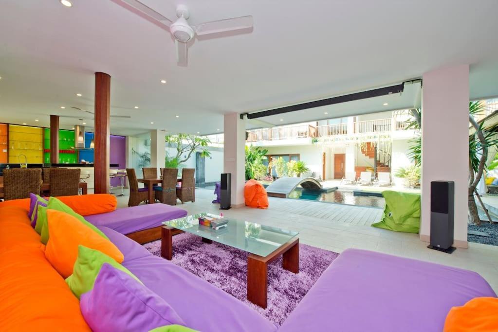 Villa True Colors *