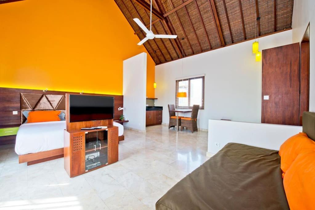 Villa True Colors *