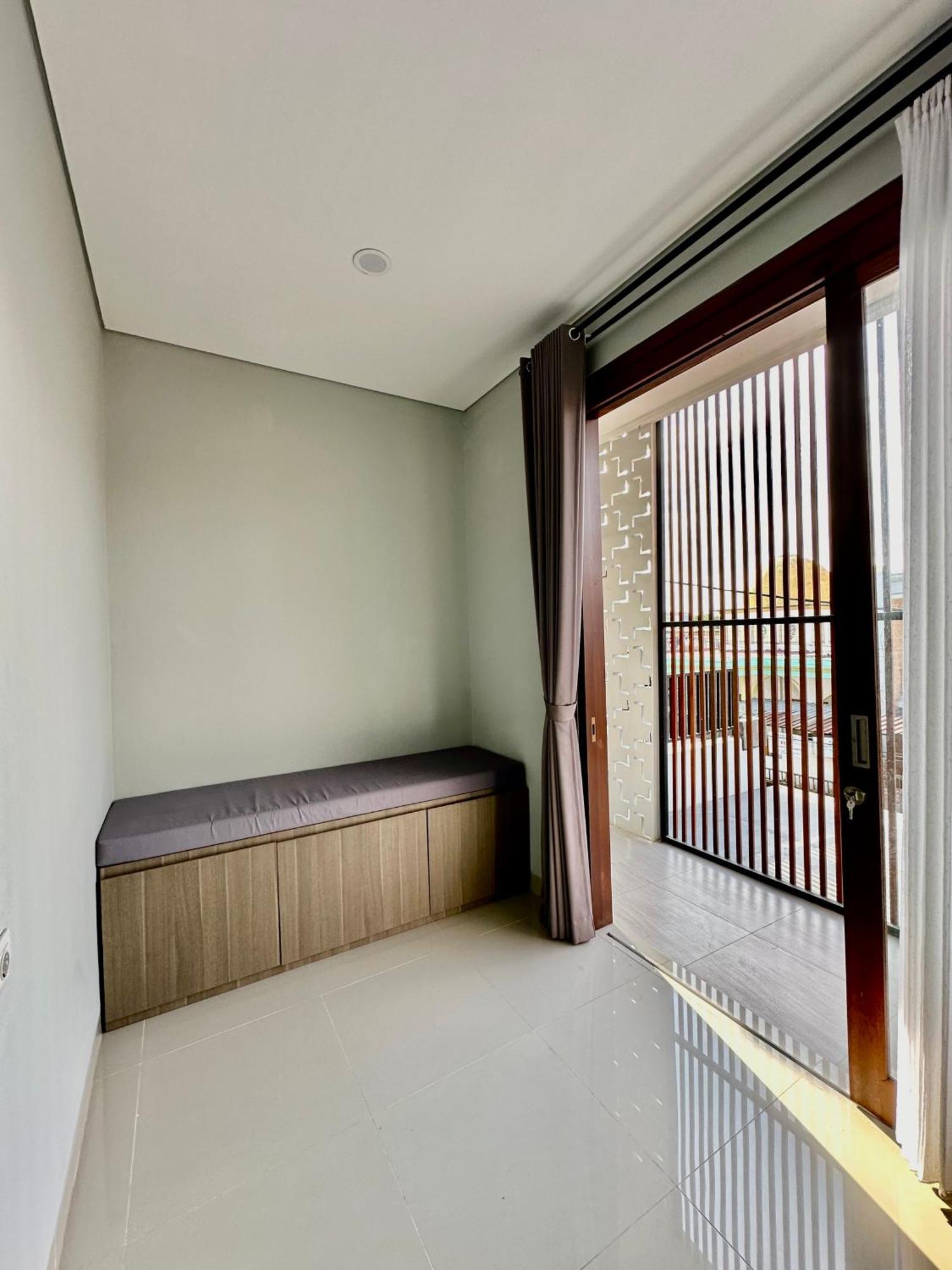 Classy New 5 Bedroom In Kuta Villa