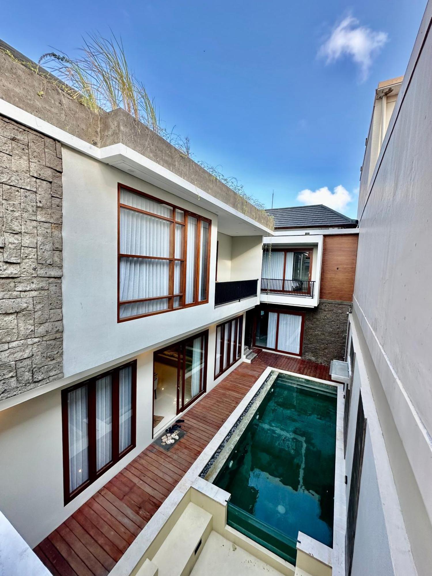 Classy New 5 Bedroom In Kuta Villa