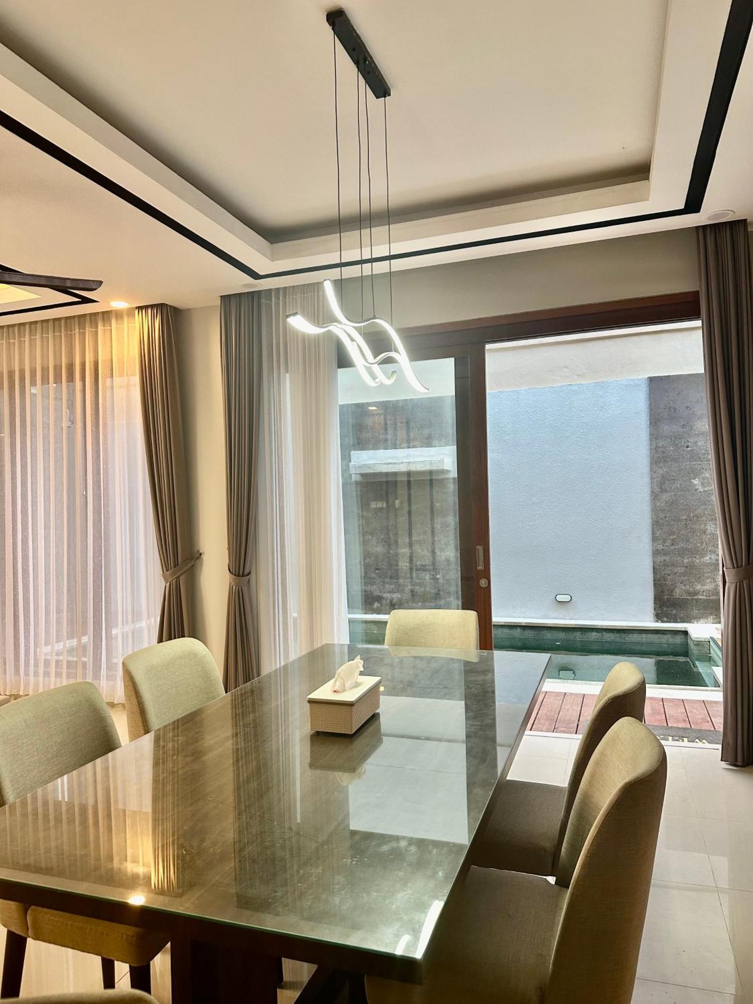 Classy New 5 Bedroom In Kuta