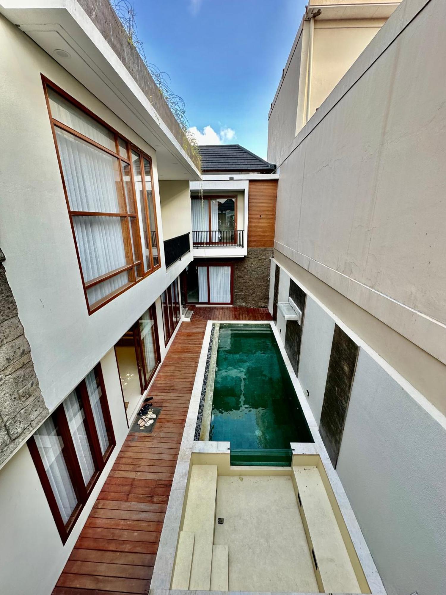 Classy New 5 Bedroom In Kuta Villa Legian (Bali)