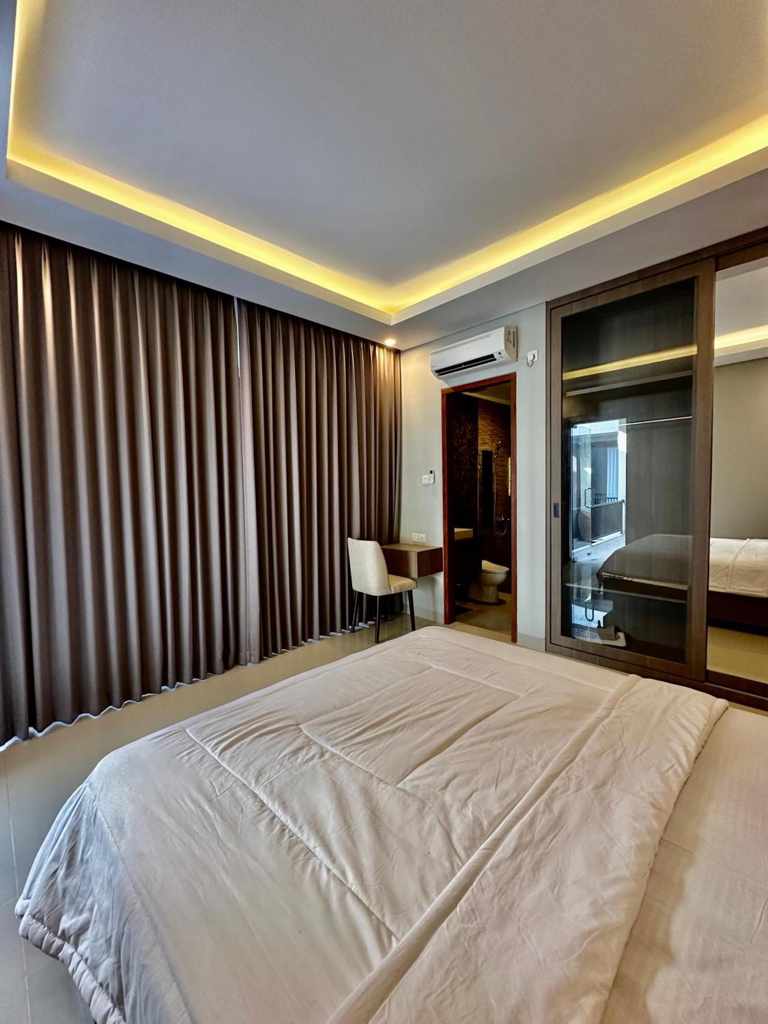 Villa Classy New 5 Bedroom In Kuta