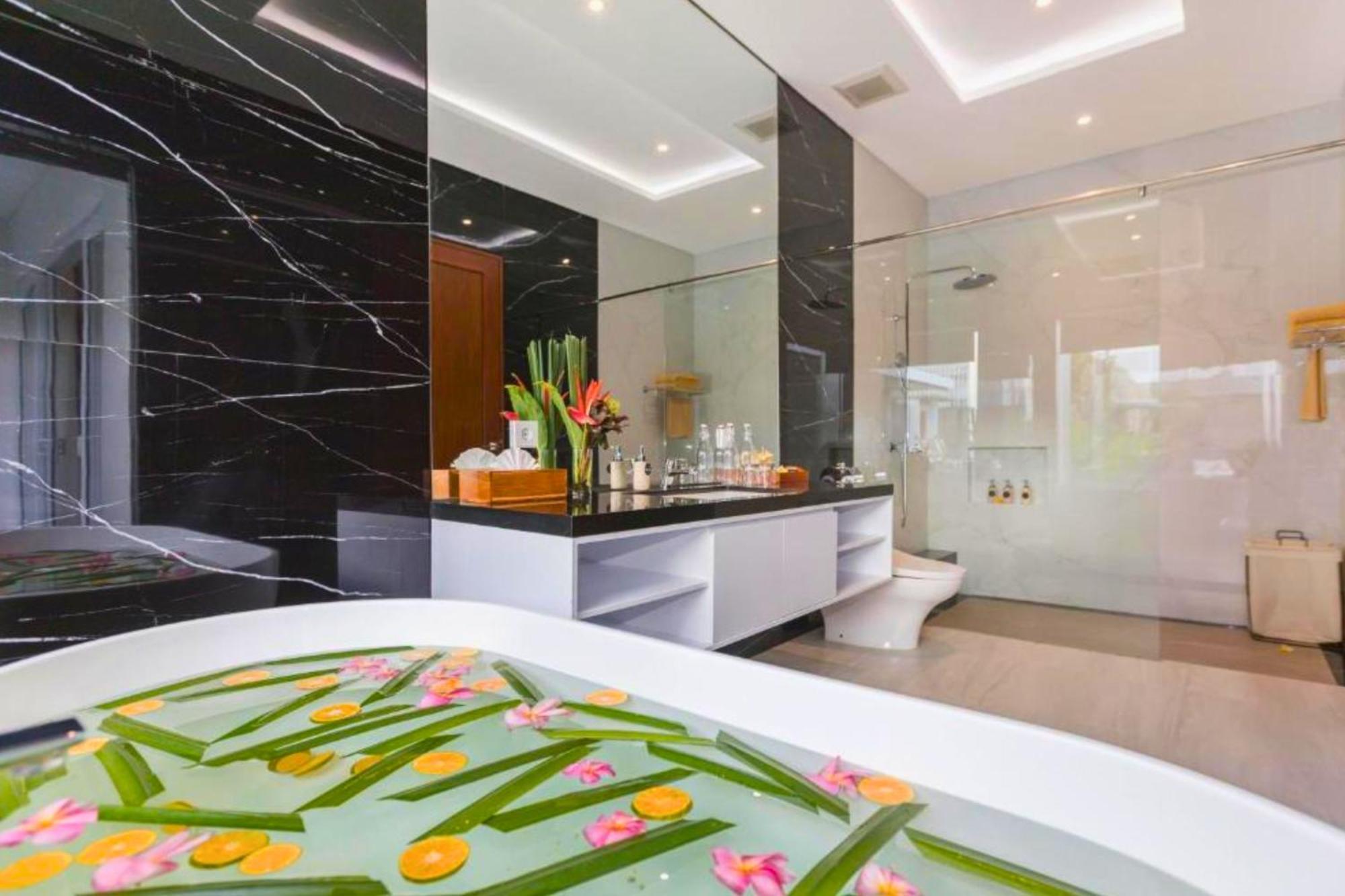 Nayana 4 Bedroom Private Pool Zn222 Villa