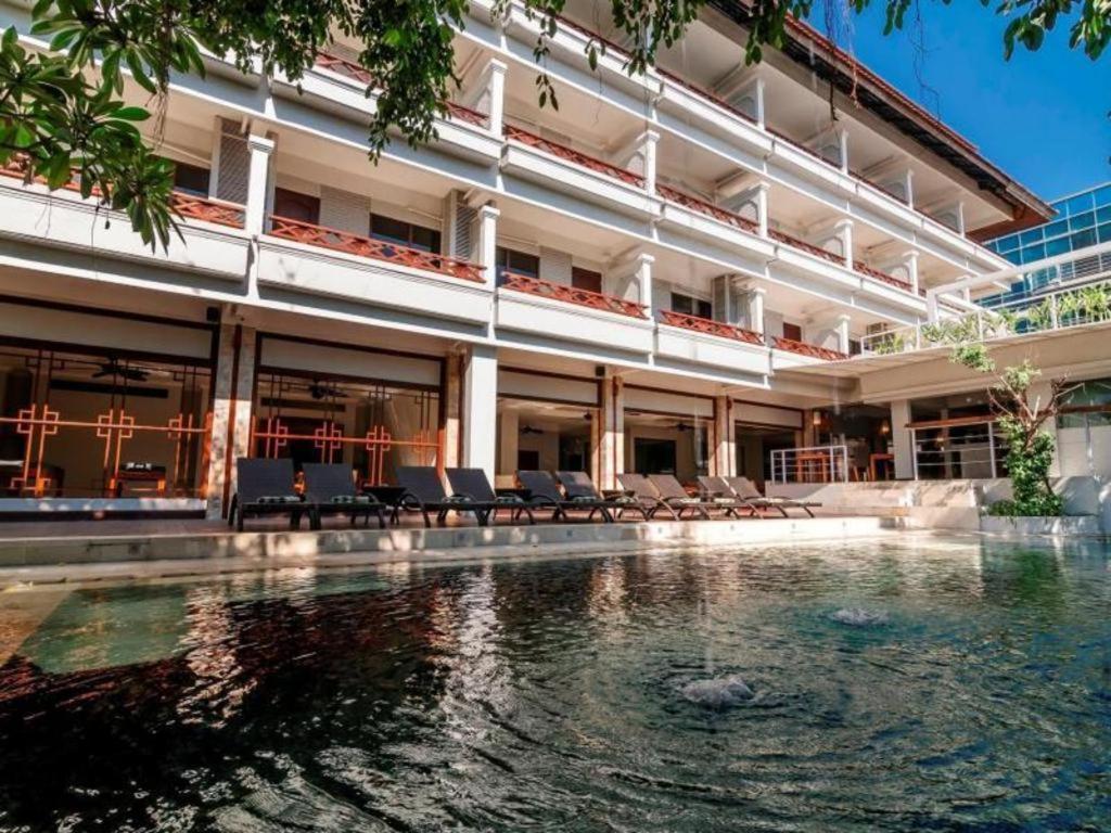 Hotel Maharani Beach