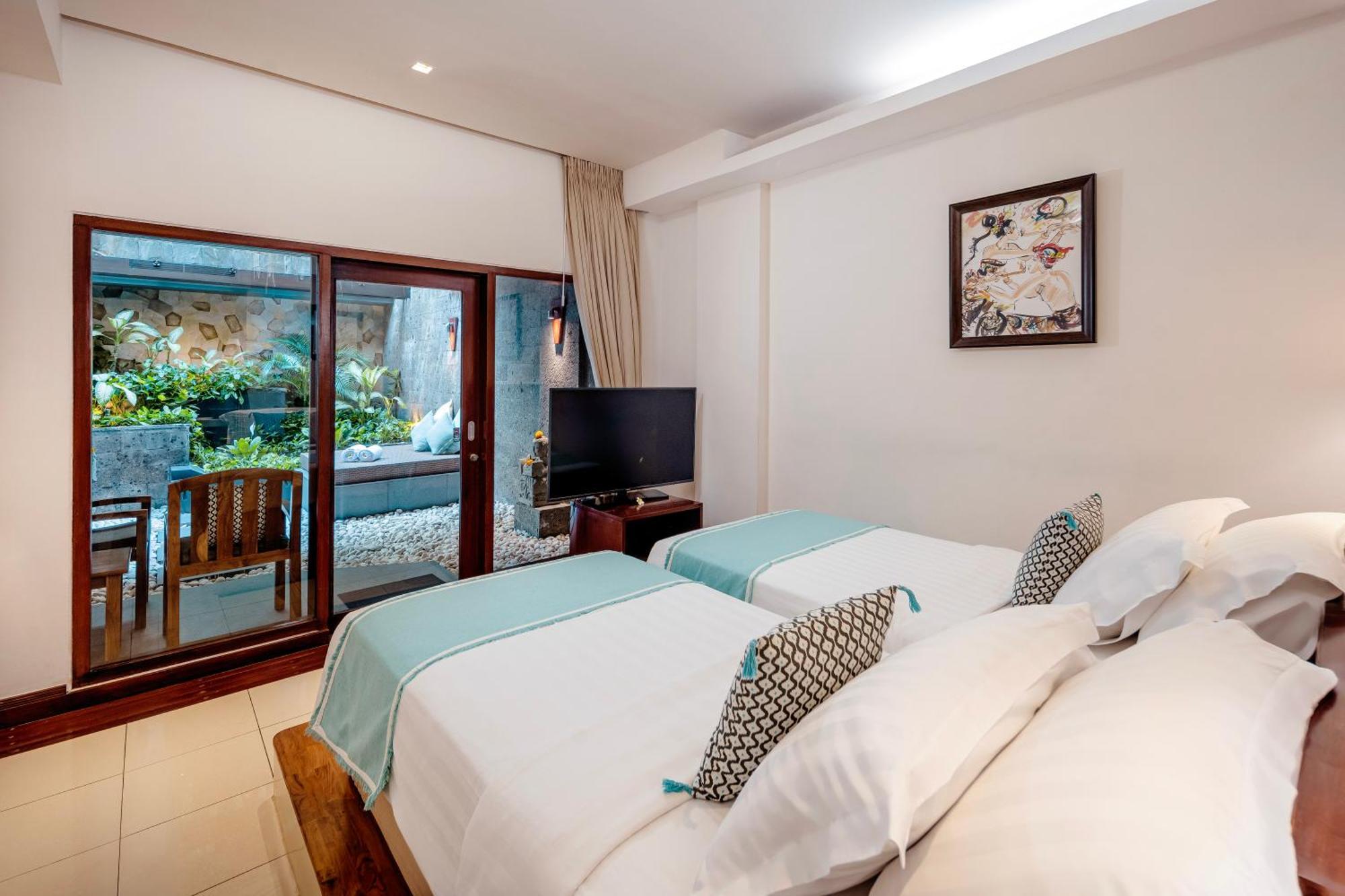 Resort Bali Mandira & 5*