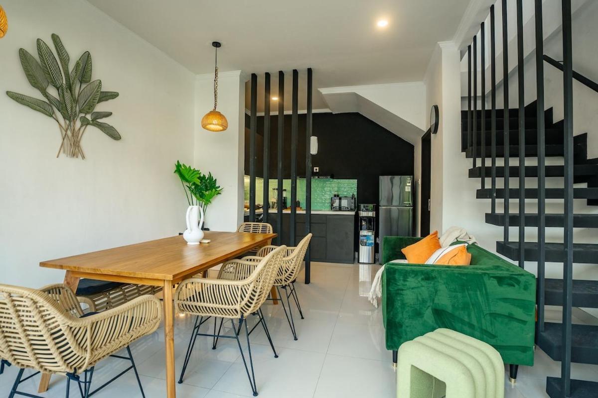 Villa Cozy 3br 5min Walk To Shops, Legian (Bali)