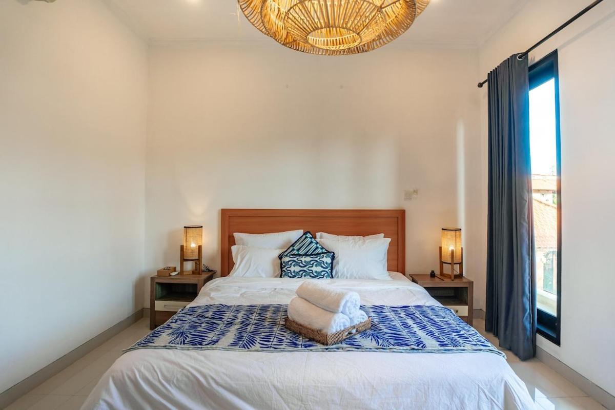 Villa Cozy 3br 5min Walk To Shops, Legian (Bali)