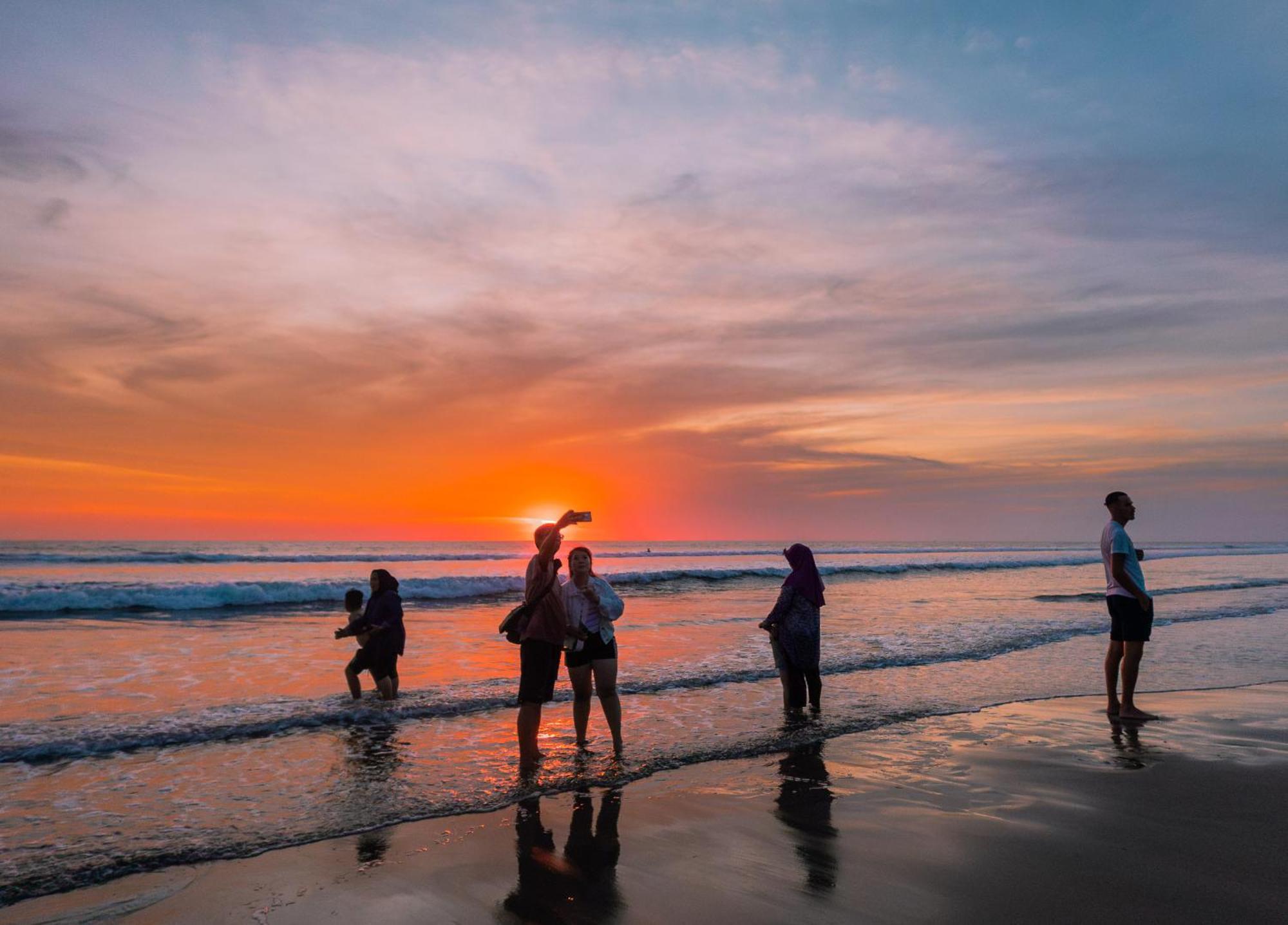 Cozy 3br 5min Walk To Shops, Legian (Bali)
