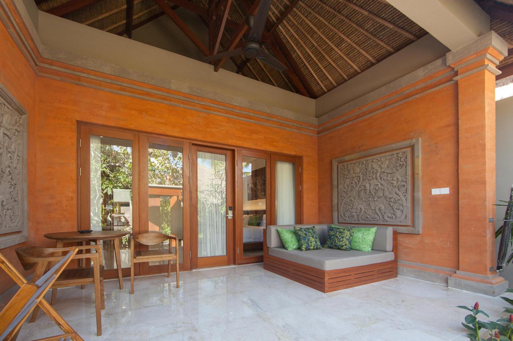 Legian Beach Hotel